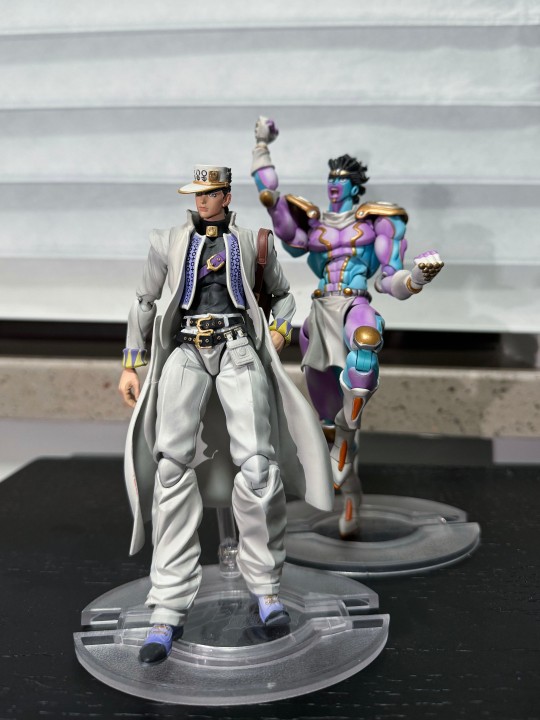 JOJO 不灭钻石 空条承太郎白色