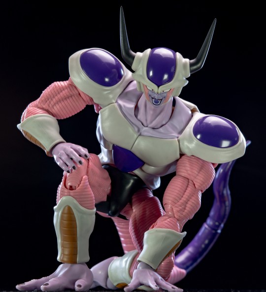 shf 弗利萨第二形态