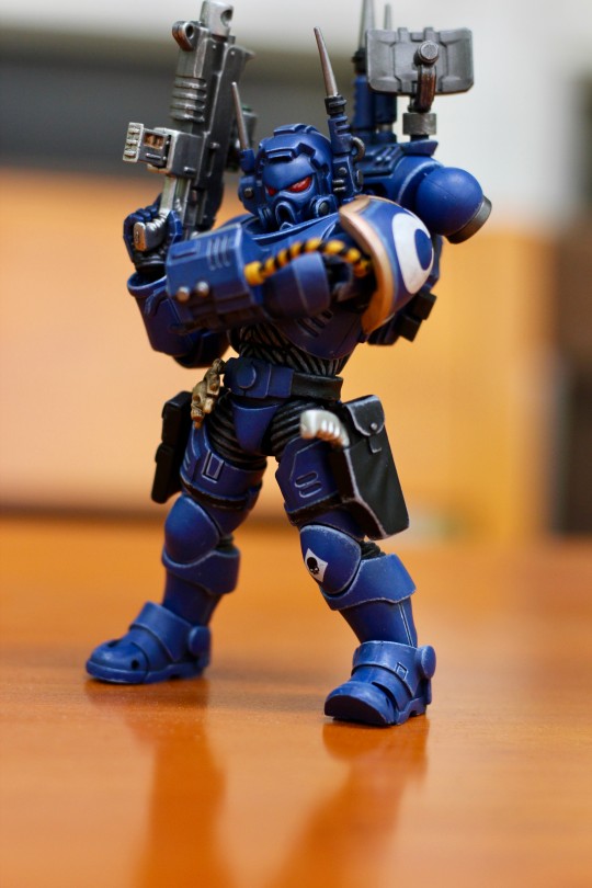 极限战士！蓝精灵！