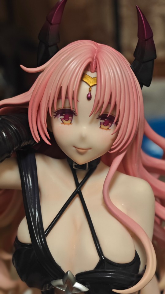 UC-赛菲·米卡埃拉·戴比路克