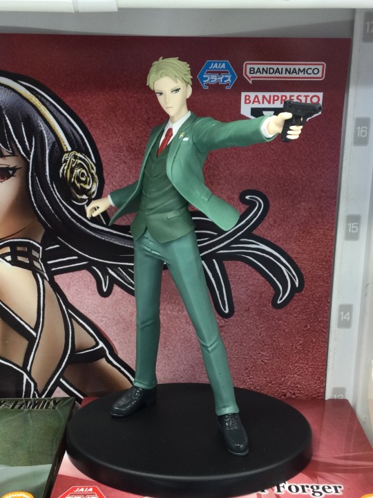 世嘉 名战景 间谍过家家 劳埃德·福杰 大货实拍返图搬运