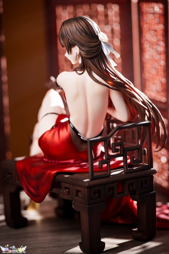 不拔火罐可惜了 莫焉礼服