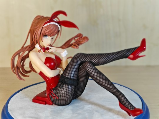 裤袜与美女，床上歌一曲～诸君我先唱了……