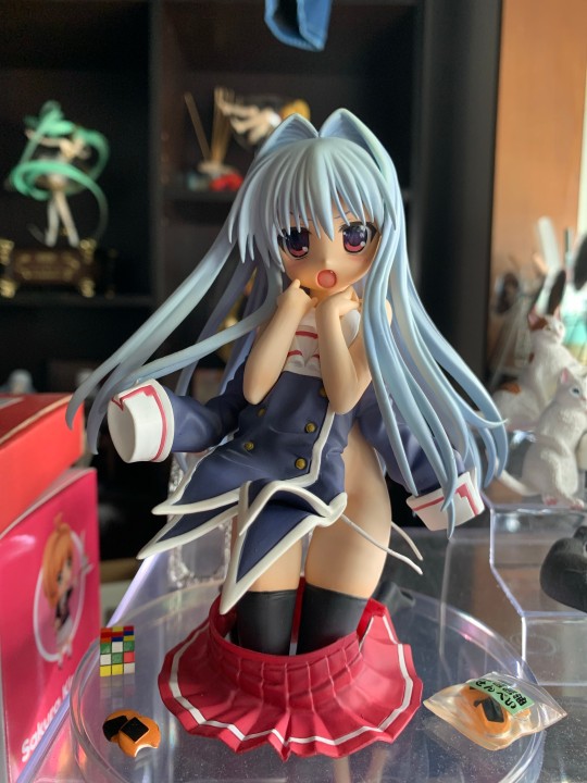 品鉴一下2012年老物～萝莉就是力量！