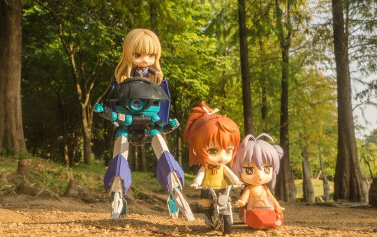 “真昼星人来了！莲华坐稳了！！！”