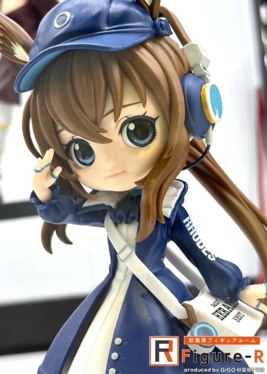 眼镜厂 Q posket 明日方舟 阿米娅 报童 大货实拍返图搬运