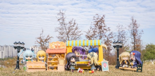 （多图向）欢迎光临泉此方和佟镜开的汉堡店