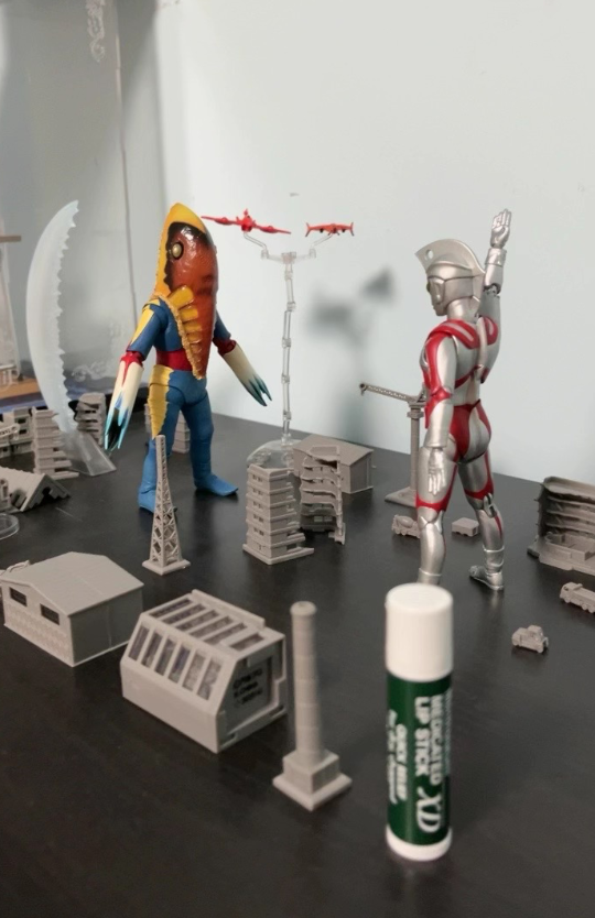 对不起了，万代没出艾斯里那只(ToT)/~~~