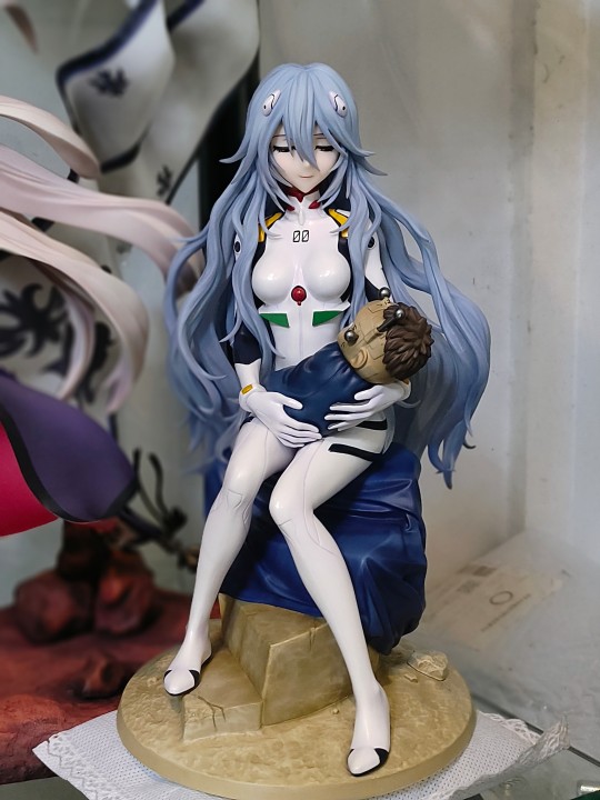 眼前一亮的寿屋长发绫波丽