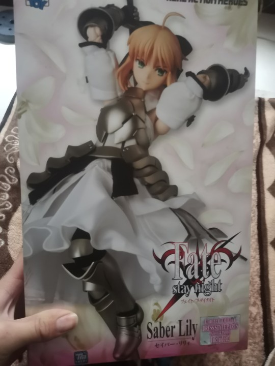 rah saber lily展示