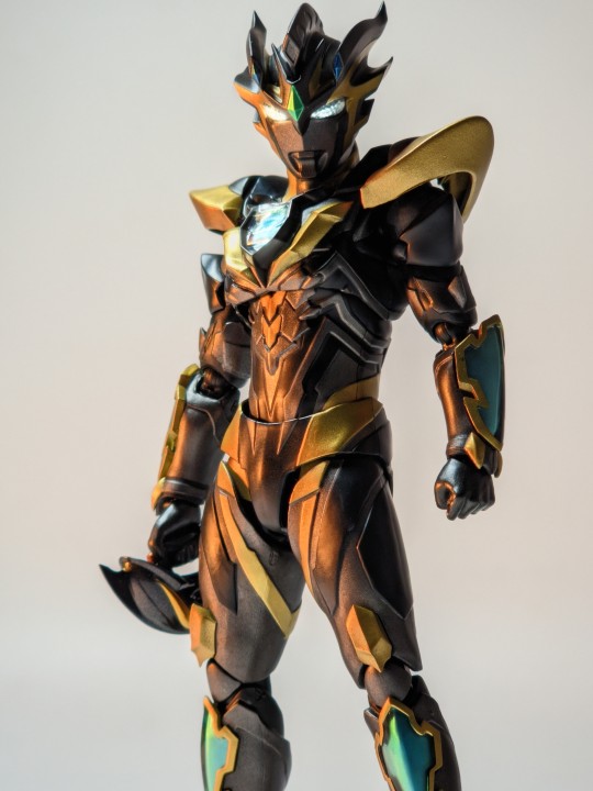 SHF 泽塔奥特曼·帝斯修姆升爪