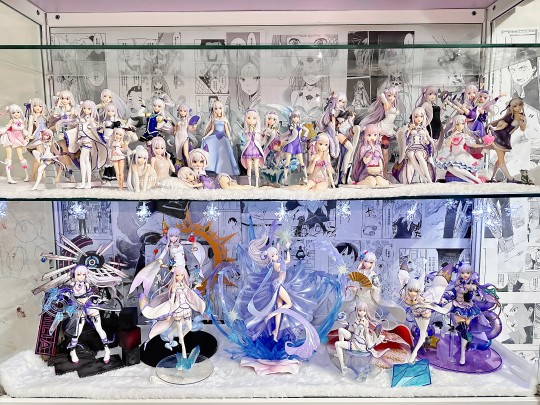 爱蜜莉雅全家福（误