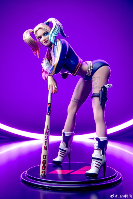 哈莉奎茵&摩托车