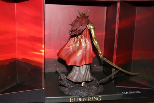 艾尔登法环典藏版女武神手办