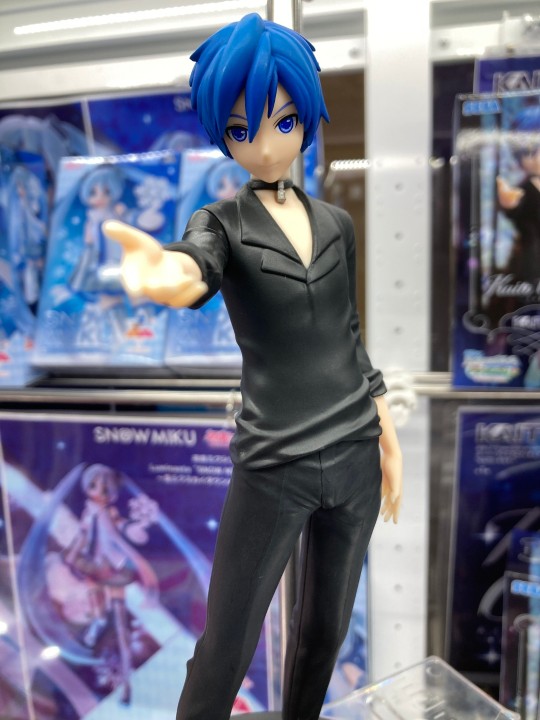 世嘉 超级景品 初音未来 歌姬计划街机版 未来之声 KAITO-罪恶（GUILTY）大货实拍返图搬运