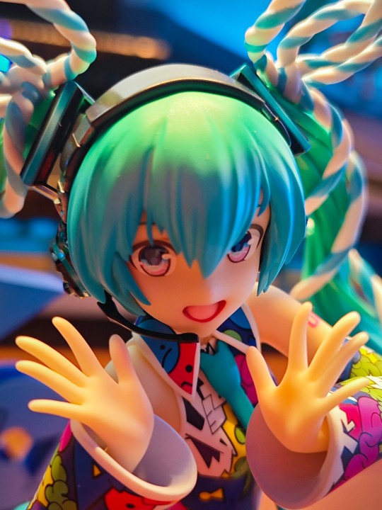 双眼无神的Miku～