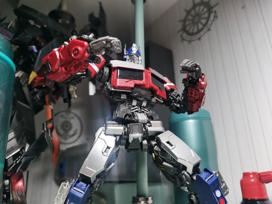 yolopark超能勇士崛起擎天柱