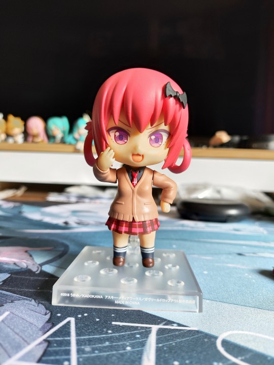 没想到都24年了还能给我收到一只撒塔尼亚粘土人，果然还得是粘土的表情对味啊，带恶魔~