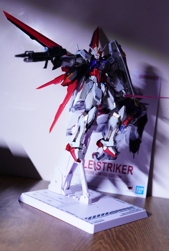 MB 强袭高达 空战背包