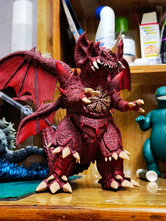 东宝怪兽收藏系列杂志——戴斯特洛伊亚实物图