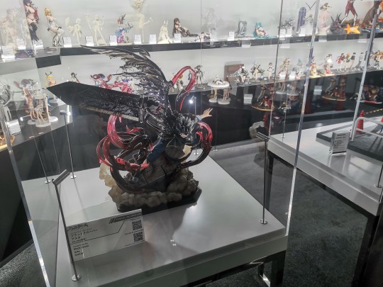 黑色五叶草阿斯塔