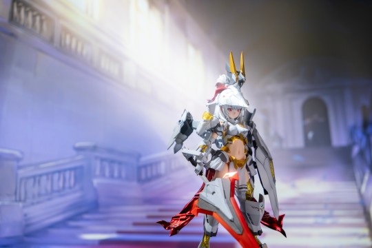 挑染白毛赤瞳杜尔迦
简单改一下色