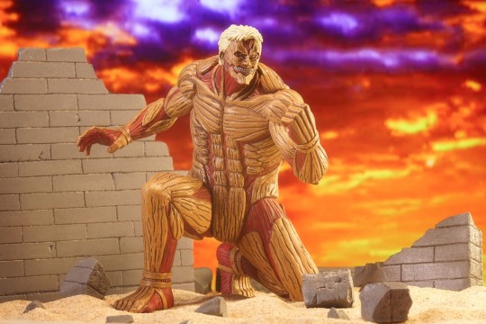 POP UP PARADE 进击的巨人 莱纳·布朗 铠之巨人形态