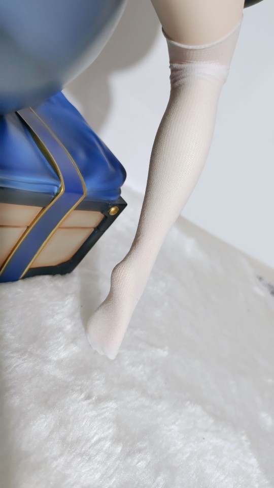 白色雪糕ᕕ(◠ڼ◠)ᕗ