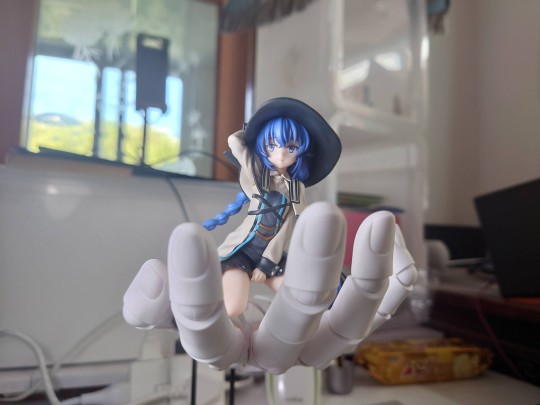 底座比手办都贵