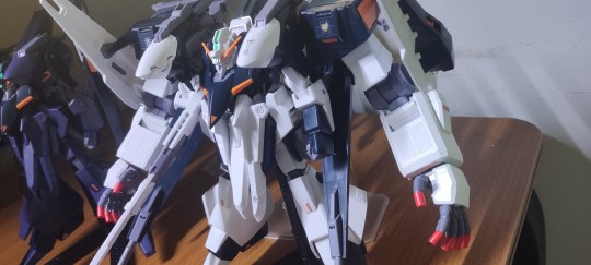 Tr5 贾普兰[赫瑞欧] 巨神臂组件装备