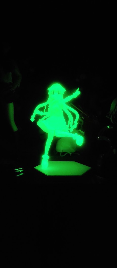 很亮的伊卡牧师妹