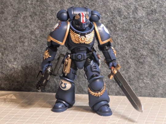 原铸星际战士，更高更大更蓝