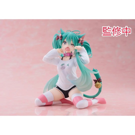 TAITO Desktop Cute VOCALOID 初音未来猫耳睡衣Ver.景品手办