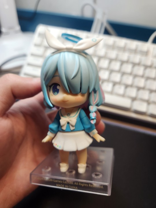 宝贝你这么可爱你爸妈知道吗