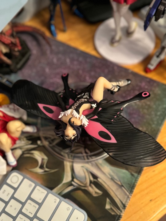 黑雪姬做工一般，感觉买贵了