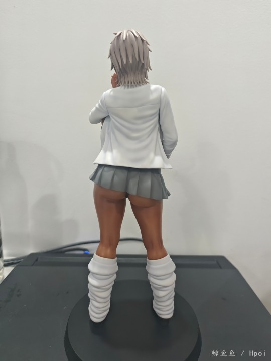 开箱六子的圣雅利曼学园