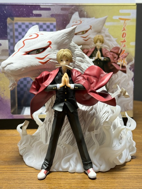 再版终于到货了，我也是拥有夏目和三三的人了！