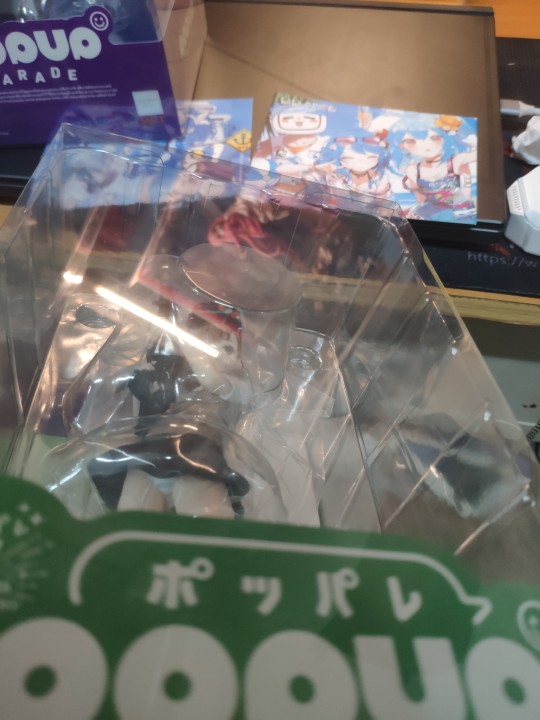 原来是蓝白碗啊ψ(｀∇´)ψ！