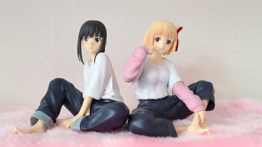 眼镜厂 悠闲时光 莉可丽丝 井上泷奈 大货实拍返图搬运