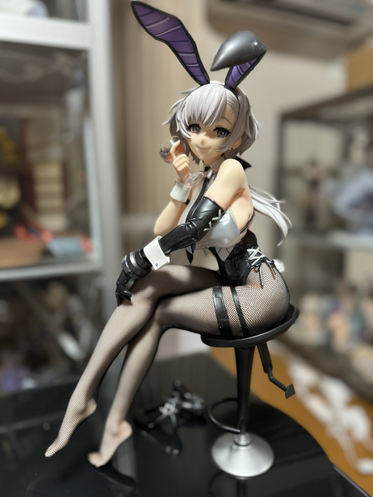 兔女郎里诺 返图