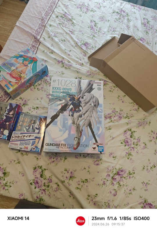 简单开箱生日礼物（顺便站尸）