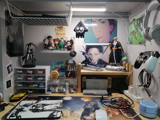 分享一下上个学期的宿舍桌面