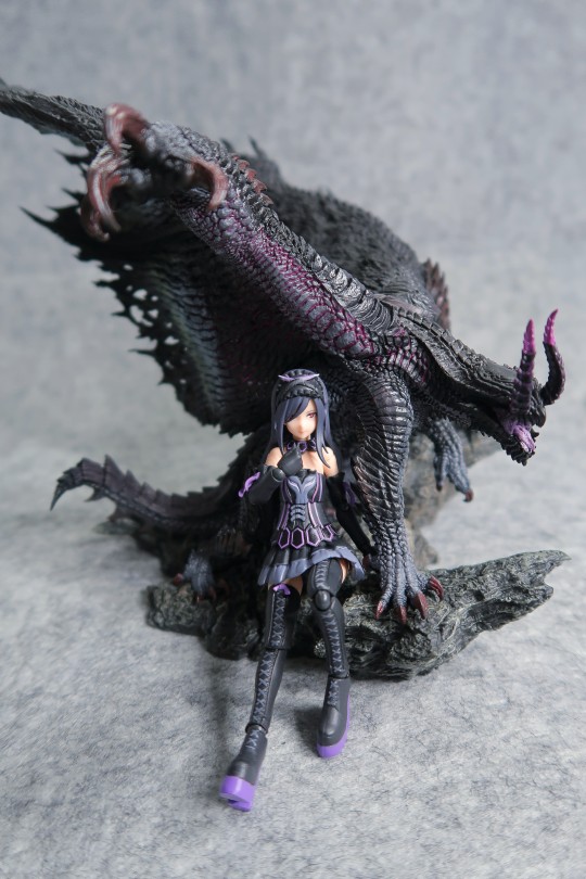 万代 AGP 怪物猎人 黑蚀龙姬