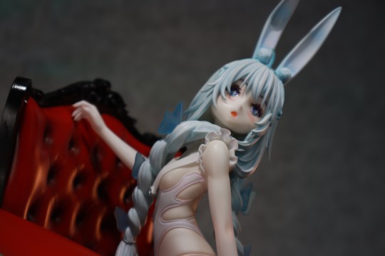 碧蓝航线 恶毒  懒懒的白兔