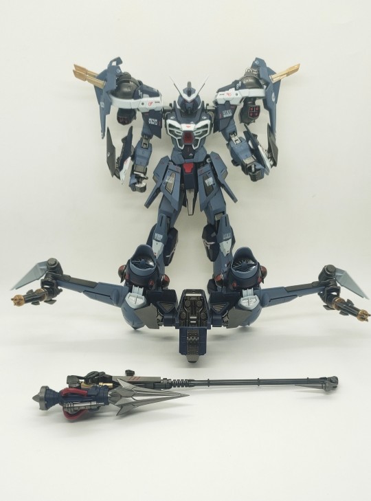 FM翔翼型灾厄高达