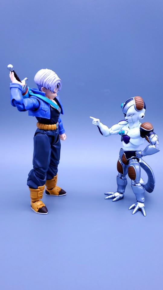 shf 机械弗利萨VS特兰克斯