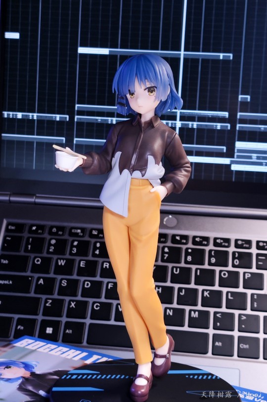 “我超帅。”——来自凉仙贝的心中暗爽