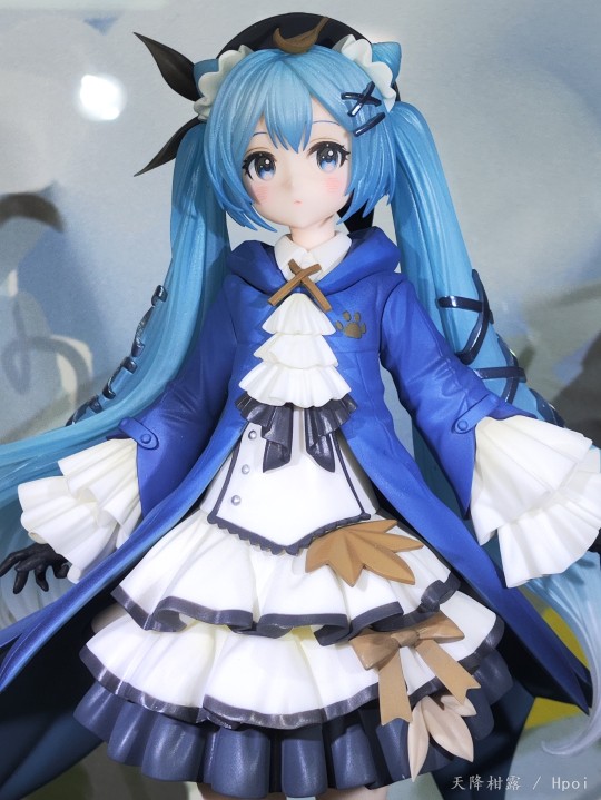 S-FIRE 初音未来 秋日郊游 BW返图