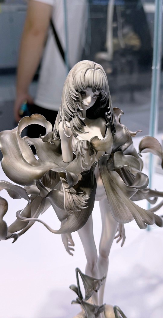 麝香百合BW2024现场照片（长条图作者微博@宋荒泽）