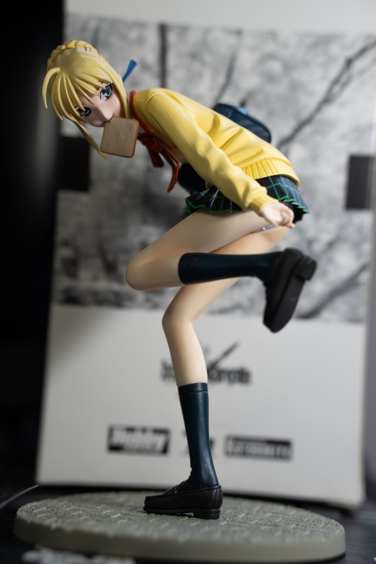 JK呆毛——上学迟到的女高中生